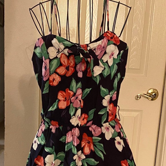 Floral Print Black Summer Dress Sz 11 - Picture 2 of 8